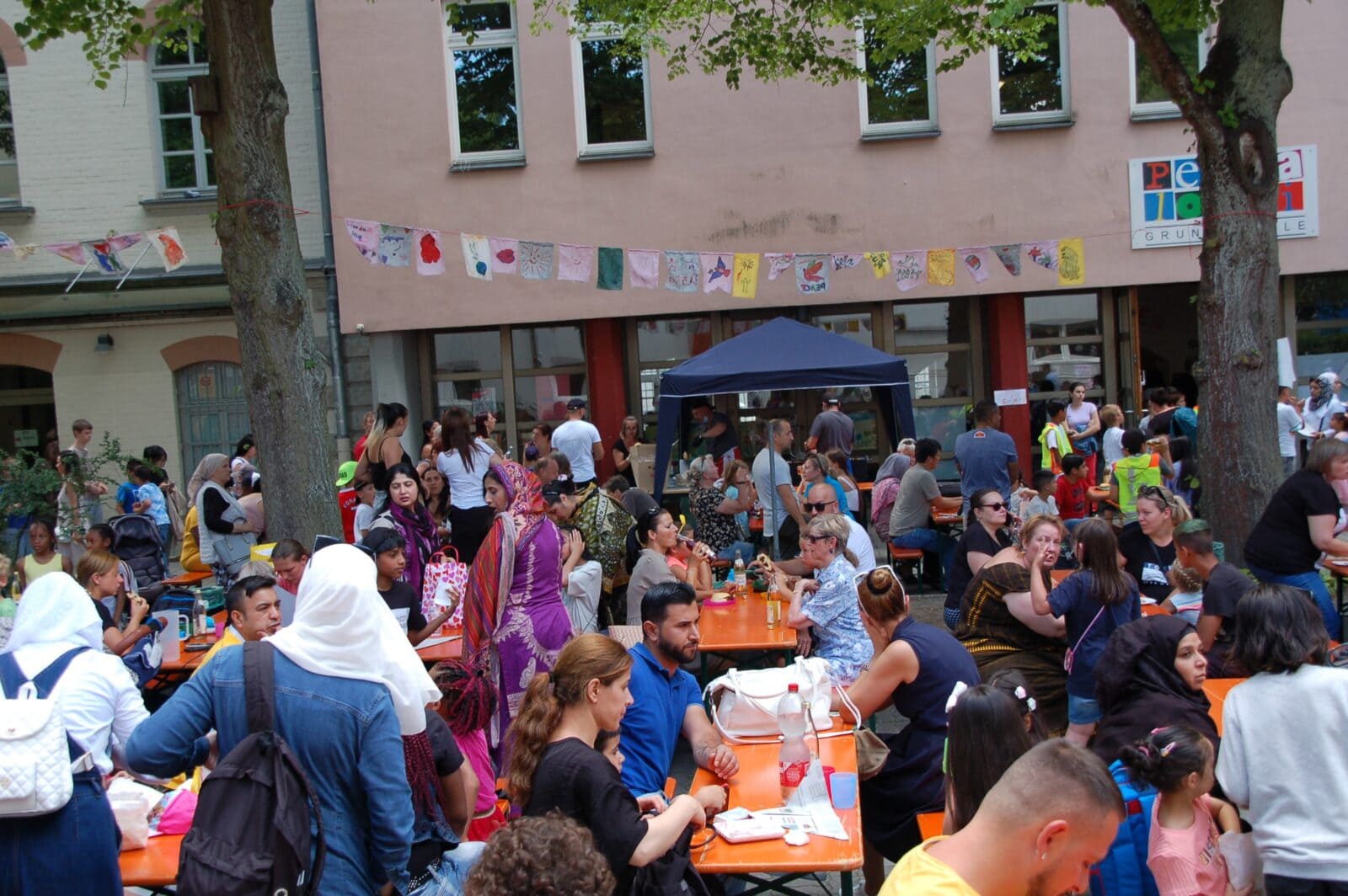 Schulfest 2022 mit Zirkus Pestalozzi Pestalozzi Grundschule Regensburg